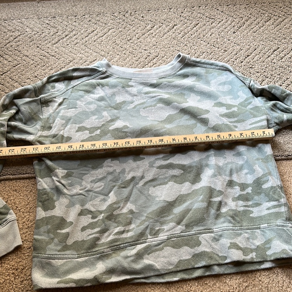 🧡Universal thread camo sweatshirt - Picture 4 of 4